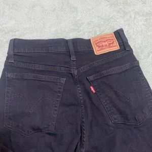 Levi’s Wedgie Skinny